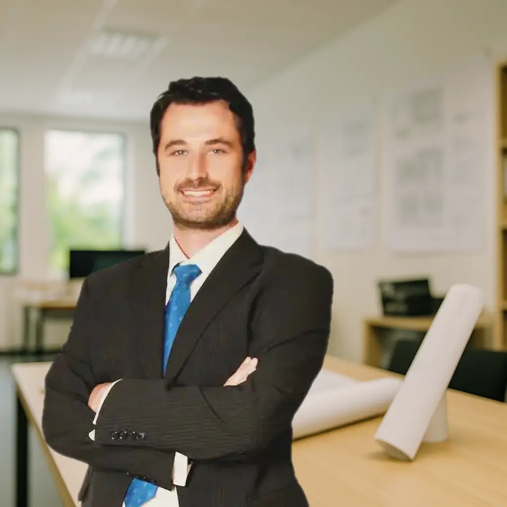 Energieberater Dirk Remshagen im Büro – persönlich & kompetent