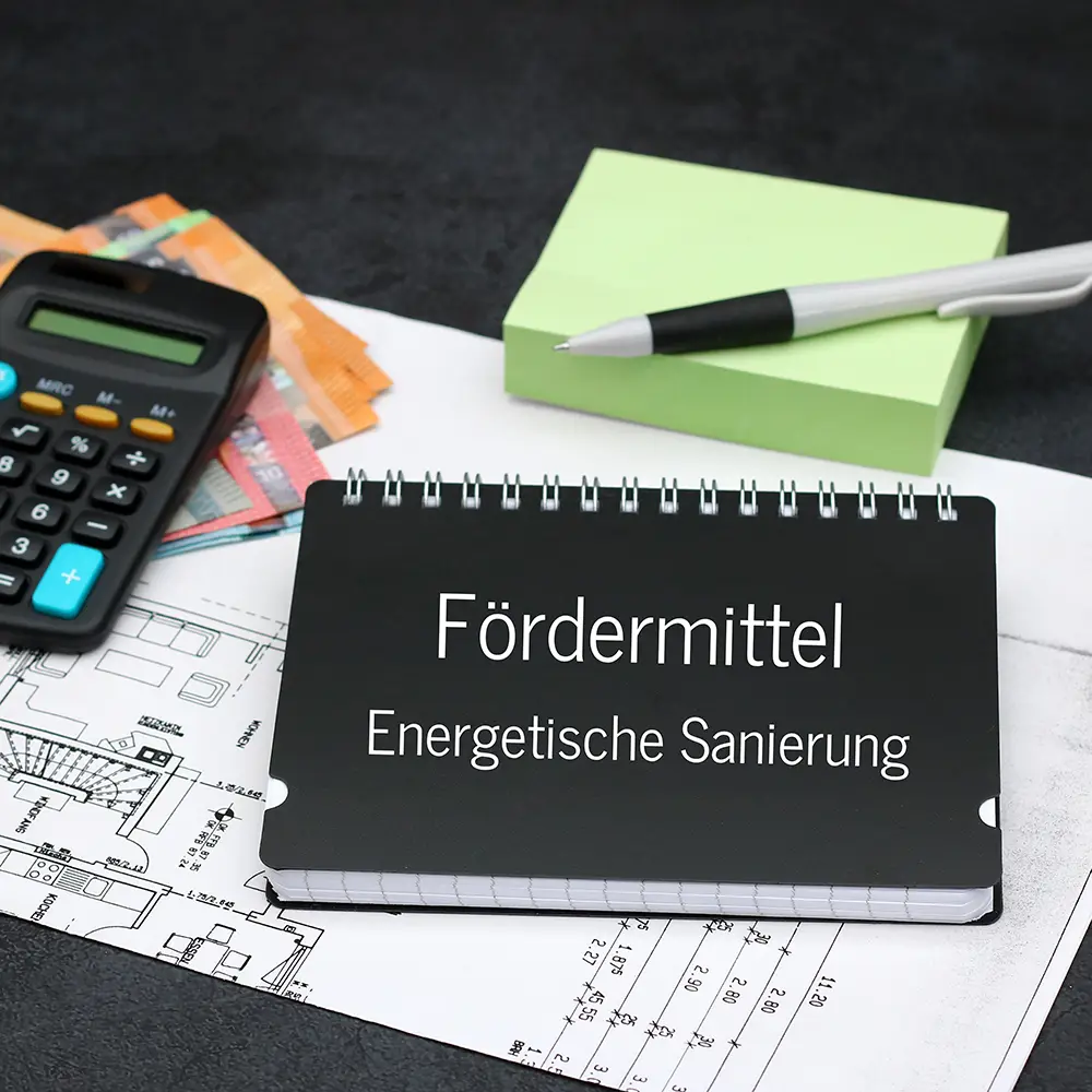 Grafische Darstellung förderfähiger Sanierungsmaßnahmen – Dach, Wärmepumpe, Gebäudehülle